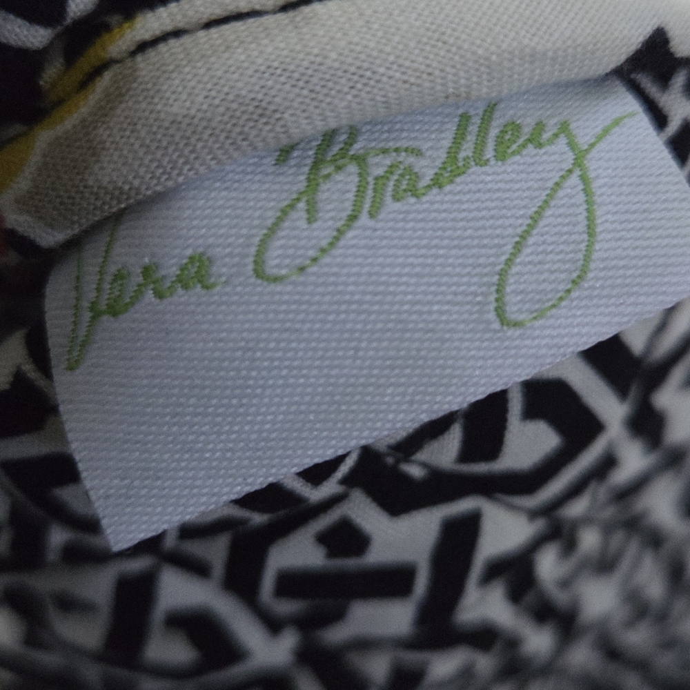 3 Vera Bradley Purses. 2 Tote Bags And 1 Crossbody - Picture 14 of 16
